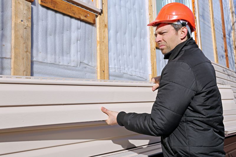 When to Hire Siding Services